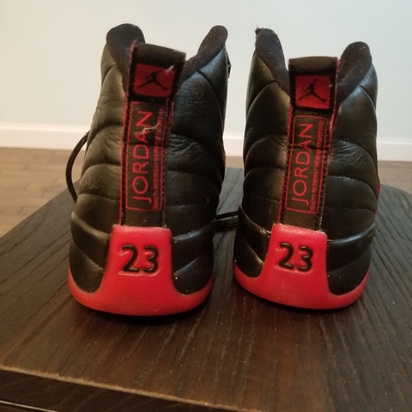 Air Jordan 12 "Flu Game" - Picture 3 of 5